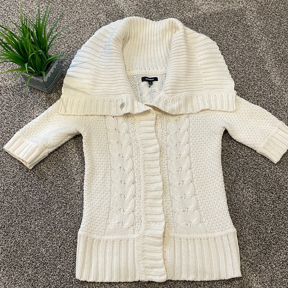 Express cream sweater- half sleeve